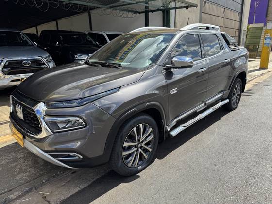 FIAT TORO 2.0 16V TURBO DIESEL RANCH 4WD AT9 FIAT TORO 2.0 16V TURBO DIESEL RANCH 4WD AT9